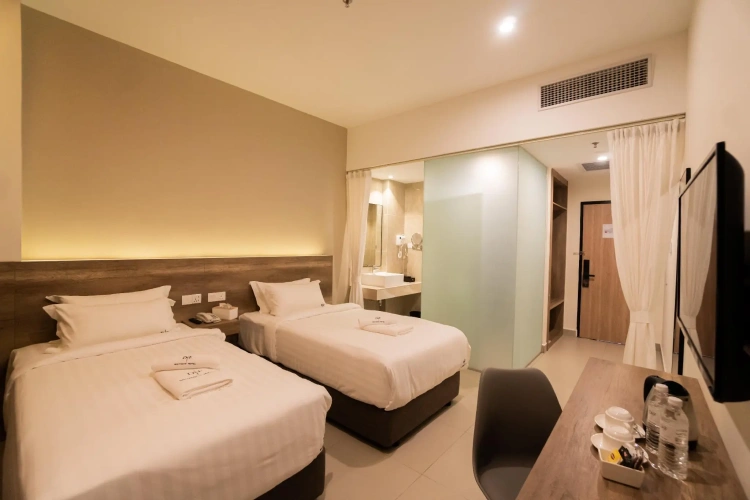 Standard Twin room
