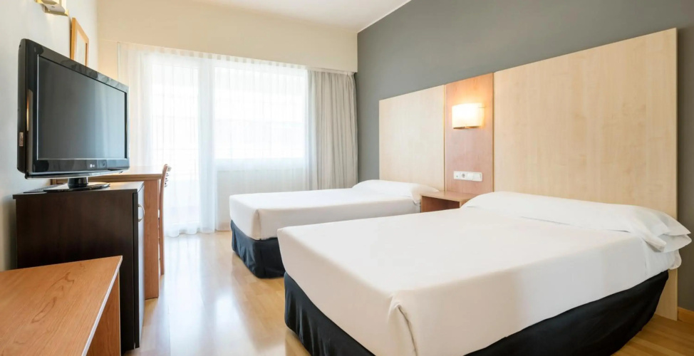 Hotel ILUNION Romareda