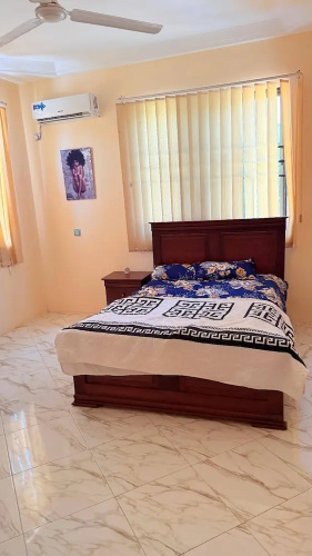 Entire First Floor With 3 En-suite Bedrooms