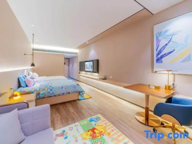 Deluxe Twin Family room