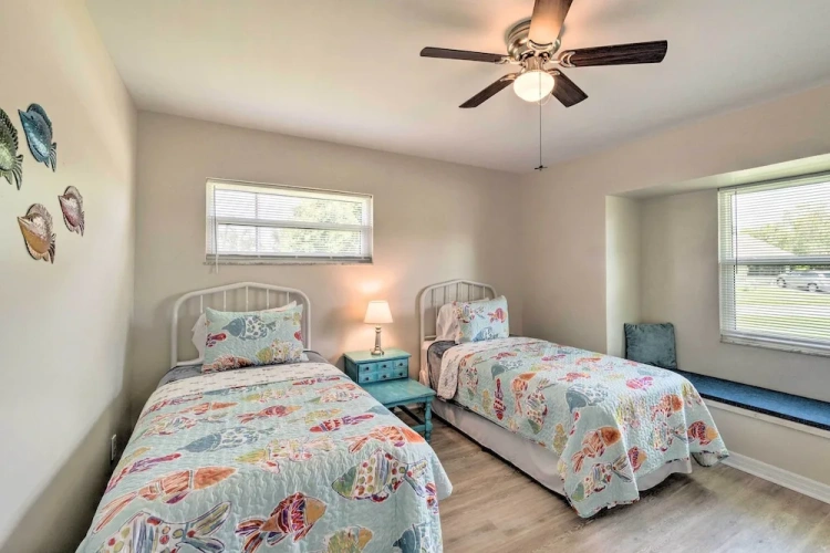 4 Bedrooms Standard room