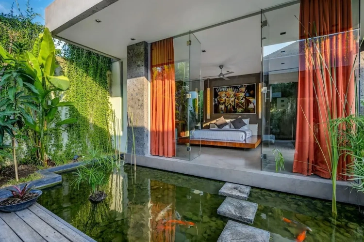 4 Bedrooms Luxury Villa
