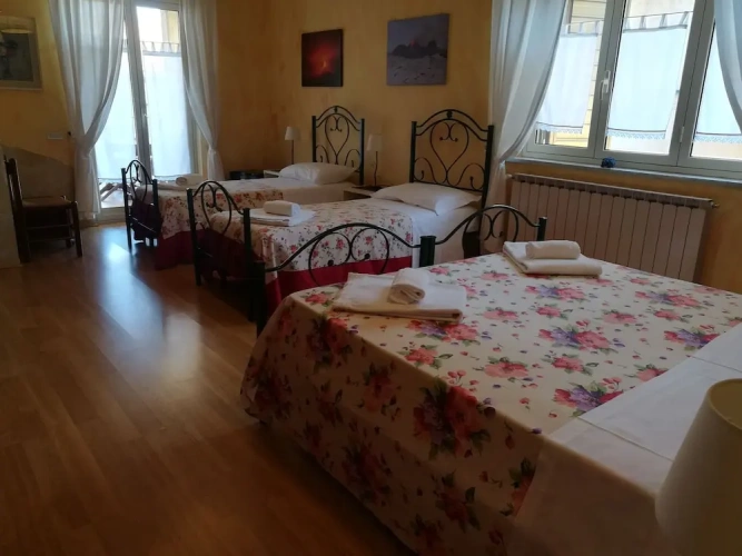Standard Quadruple room with balcony