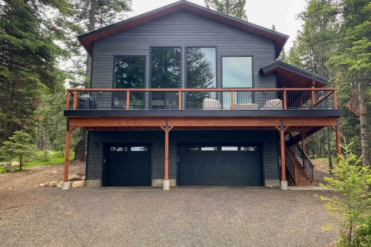 3 Bedrooms Cottage with balcony