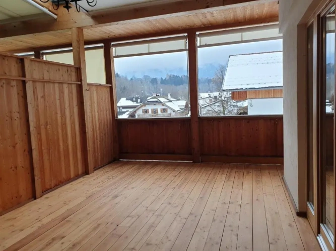 3 Bedrooms Apartment