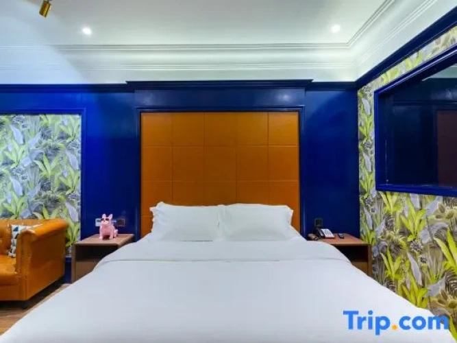Quadruple Suite