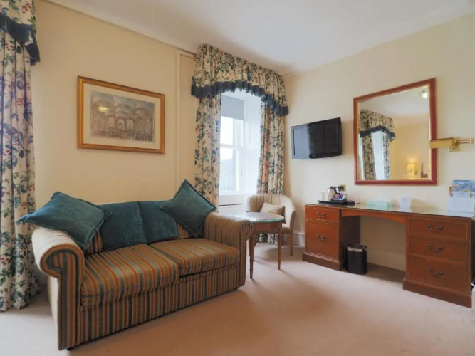 The Royal Hotel