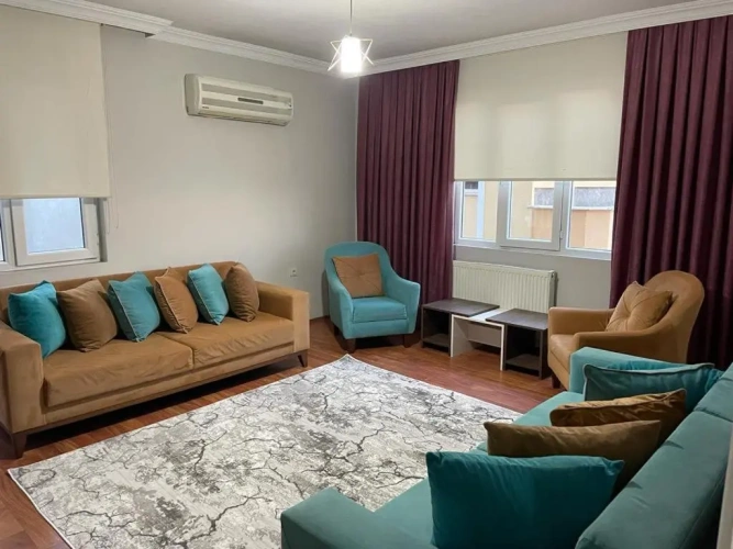 3 Bedrooms Apartment