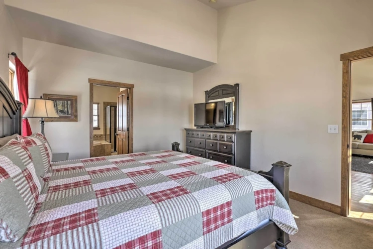 3 Bedrooms Standard room