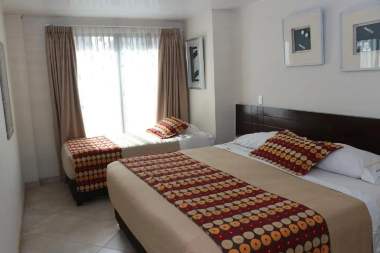 Standard Triple room