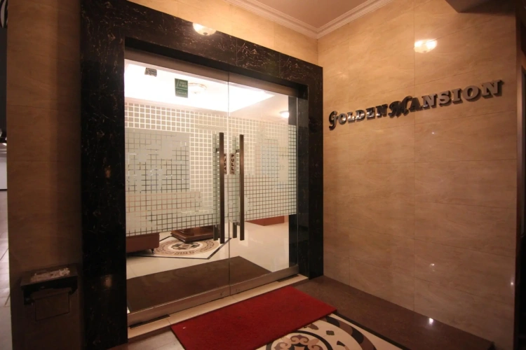 Standard room with city view