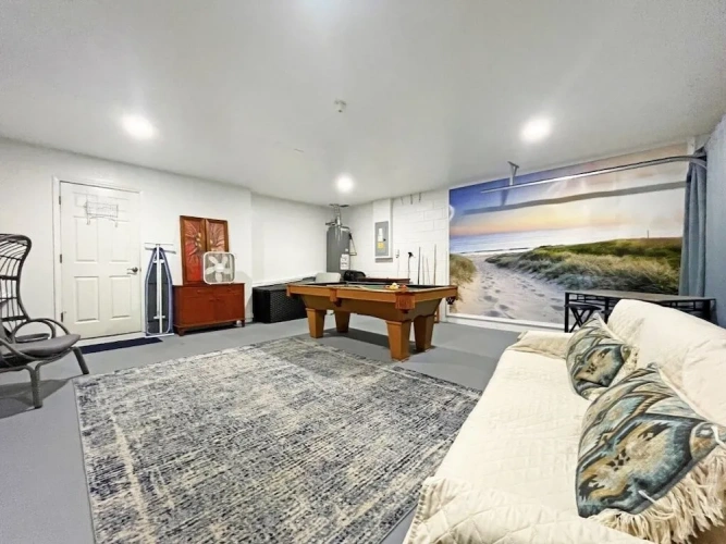 5 Bedrooms Cottage