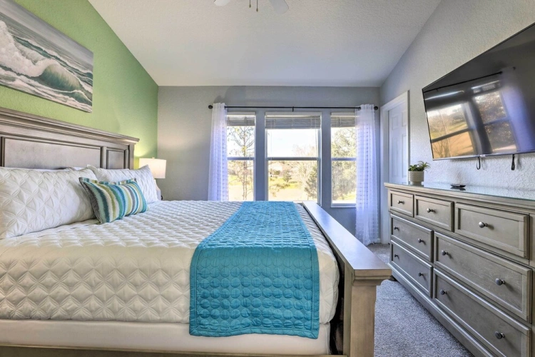 3 Bedrooms Apartment