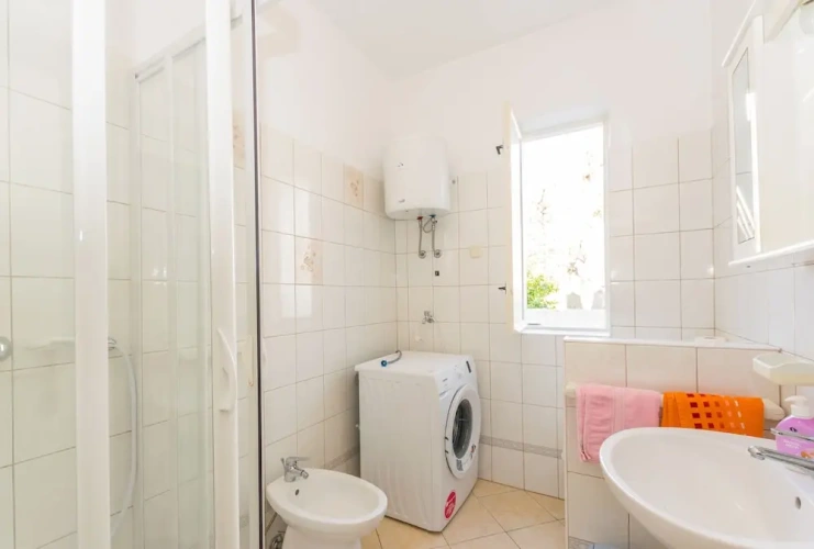 3 Bedrooms Apartment with balcony