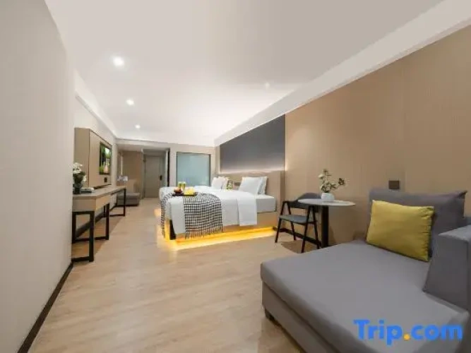 Grand Twin room with city view