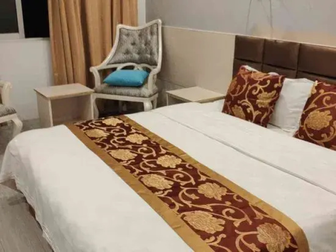 Shanghai Yifeng Select Hotel