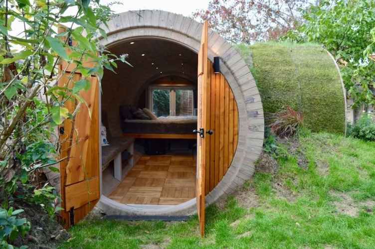 Hobbit-style House in Bath