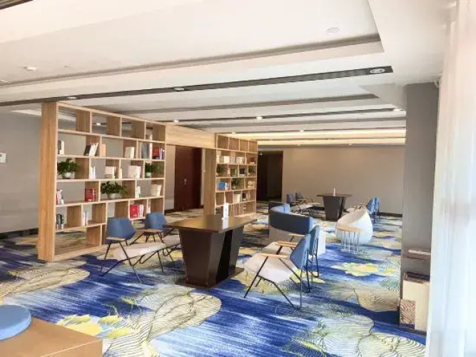 Ruochu Hotel