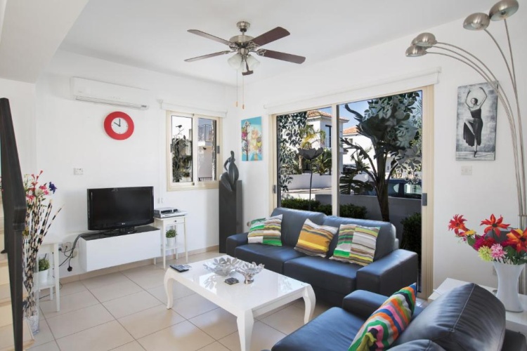 3 Bedrooms Villa