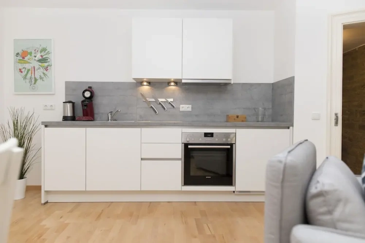 2 Bedrooms Apartment