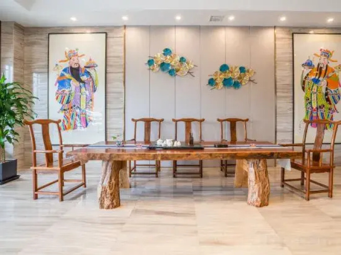 Joy Painting Hotel