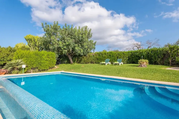 Reynes in Mallorca With 3 Bedrooms and 2 Bathrooms