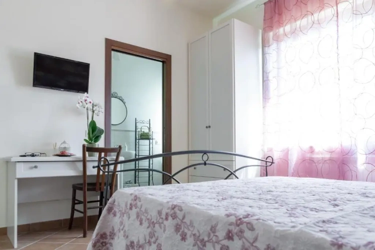 Classic Triple room
