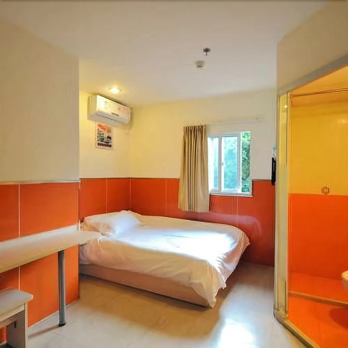 99 Hotel
