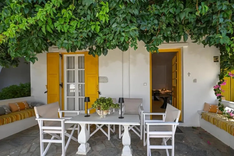 1 Bedroom Deluxe Double Apartment