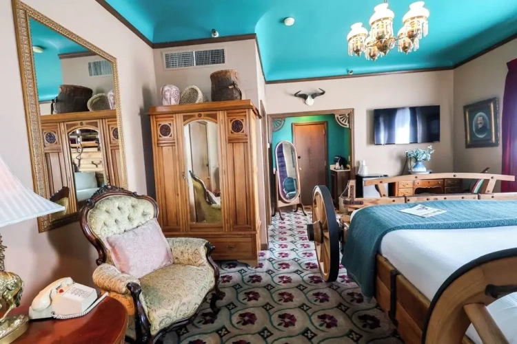Double Suite