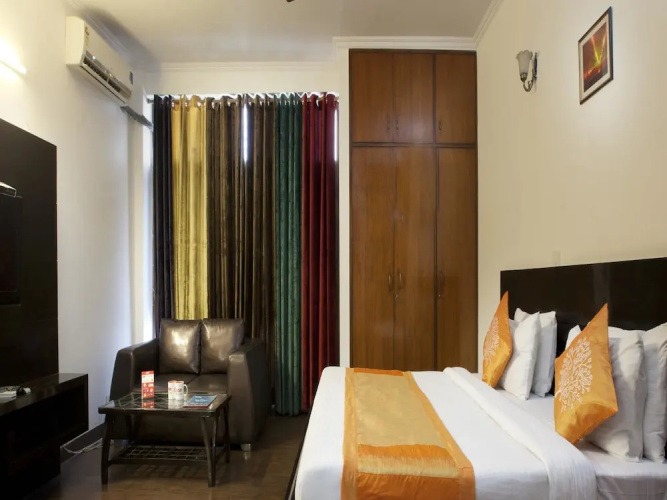 OYO 2173 Hotel 19 BVM