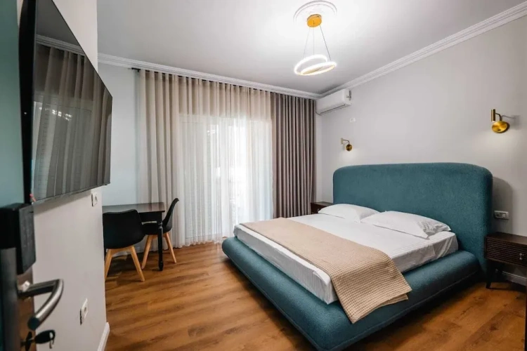 Standard Double room with balcony and with mountain view