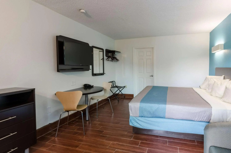 Motel 6 Lexington, VA