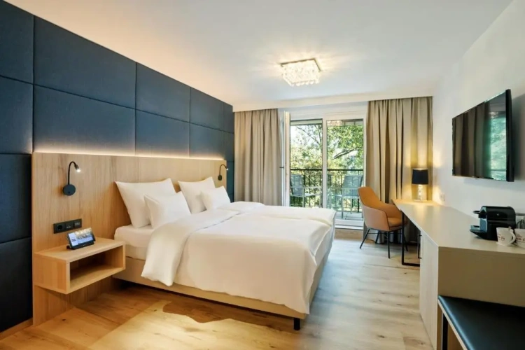 Deluxe Double room with balcony