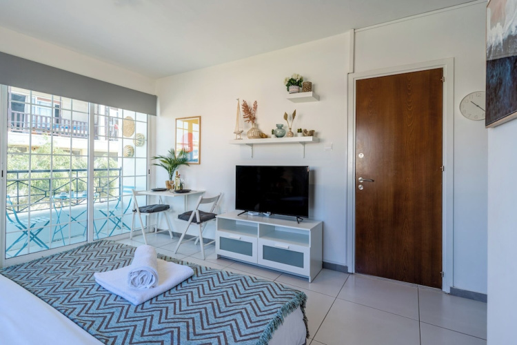 Sofia's Cosy Studio & Balcony in Larnaca — фото 3