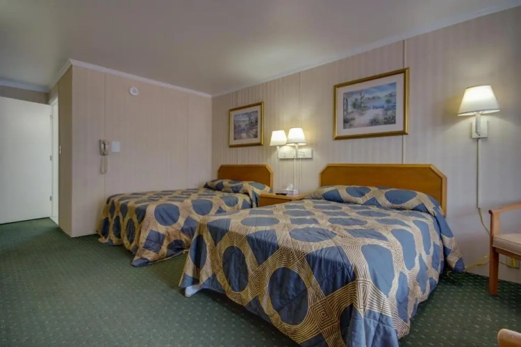 Standard Quadruple room oceanfront