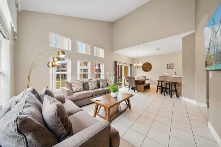 8416 Blue Lagoon Dr