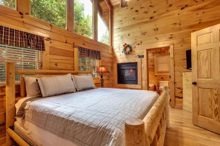 2 Bedroom Cabin for 8