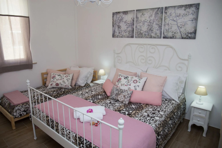 Dafni - Shabby Chic Guesthouse