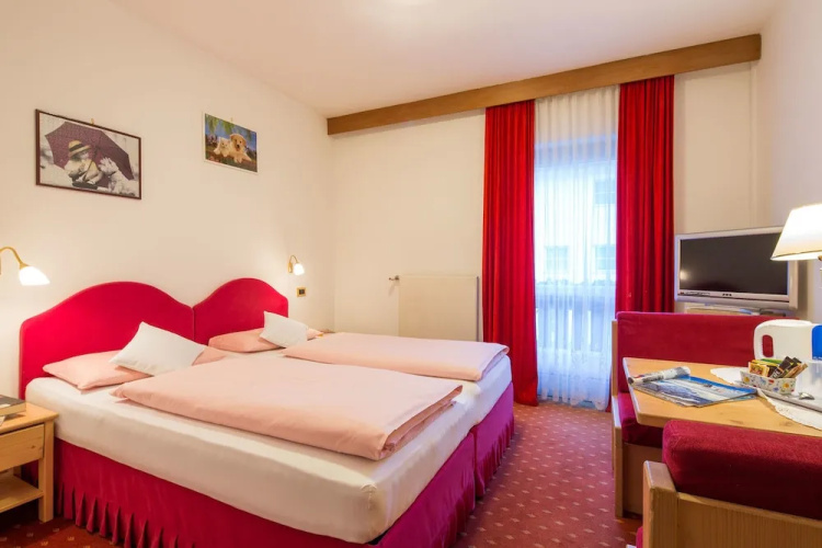 Maria Hotel