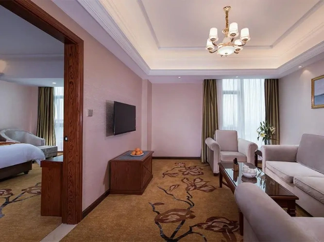 Double Suite