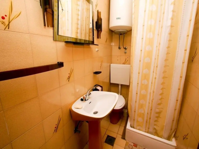 Apartments Ljubo