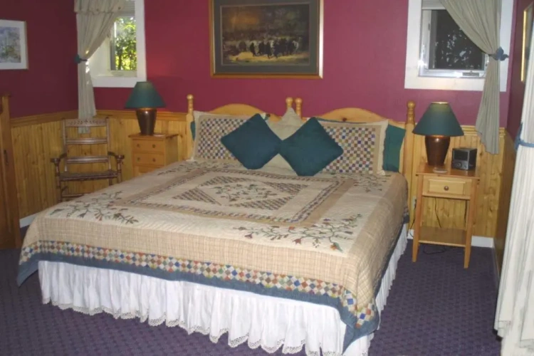 Standard Double room with garden view