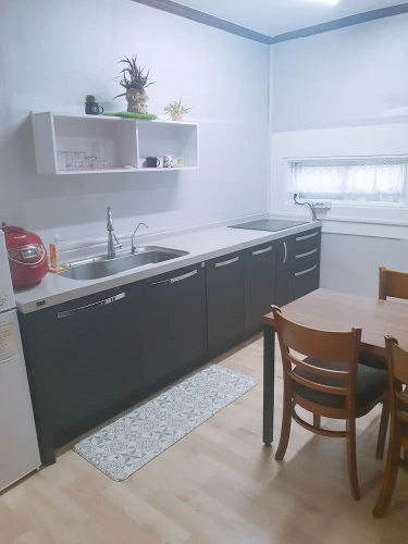 2 Bedrooms Cottage