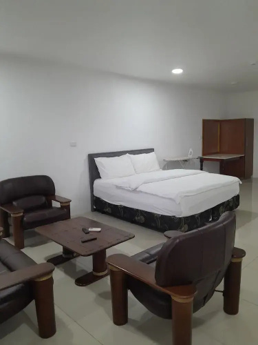 White Diamond Apartment