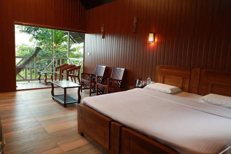 Chateau Woods Resort