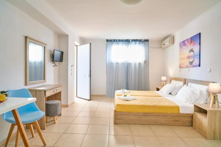 Economy Twin Basement room