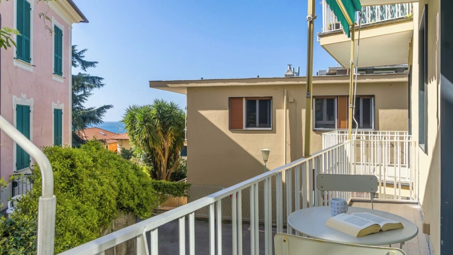 2 Bedrooms Apartment with balcony