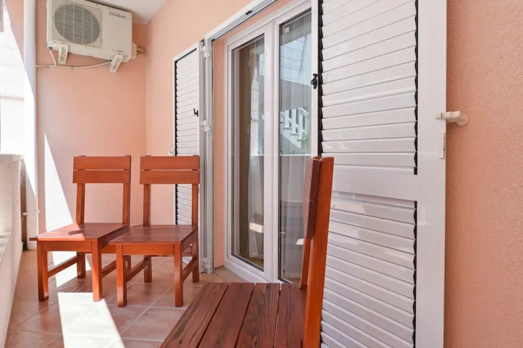 Apartments Ena