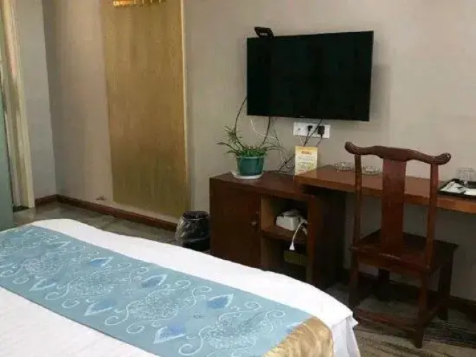 Yingshan Xinwan Hotel